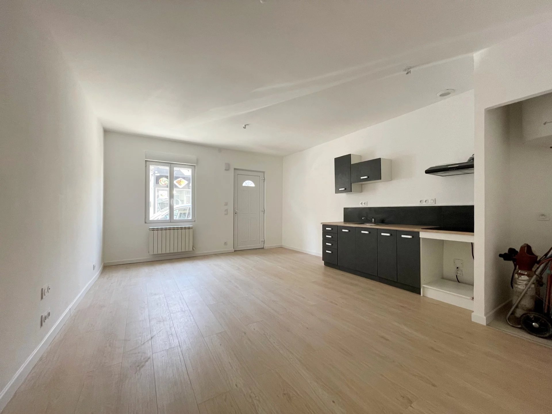 BEL APPARTEMENT DE 41 M² en RDC  !